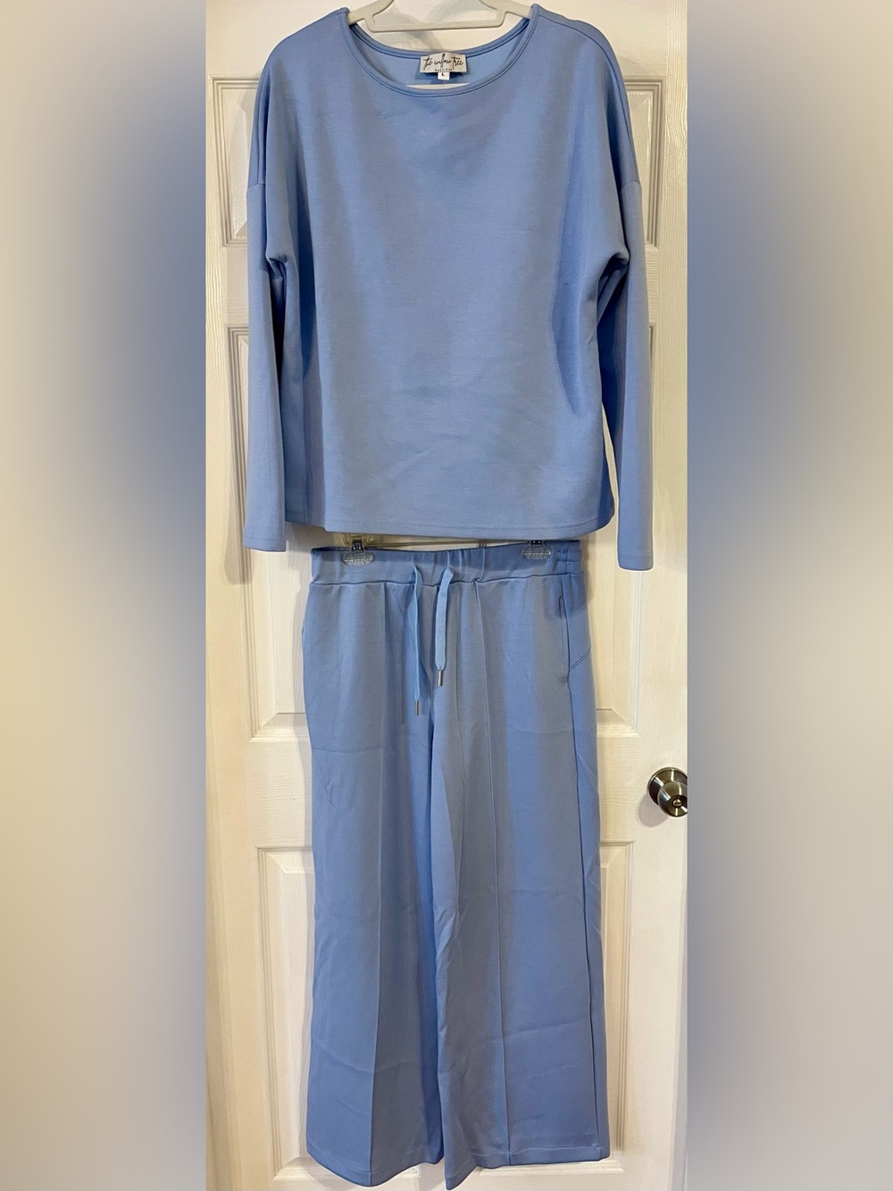 Willow Tree Boutique Light Blue Sweatshirt & Pants Set Size L